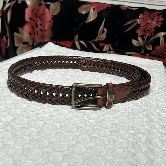Nautica Men’s NWT Brown Leather Braided Belt Preppy Nautical Minimalist - Picture 3 of 15